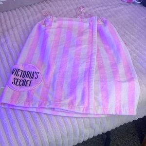 Victoria's Secret Pink and White Mini Skirt